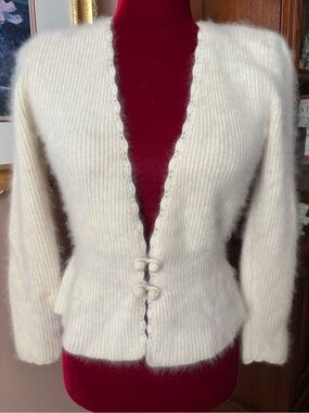 VTG Cream Angora Lambswool Fuzzy Soft Cardigan Sweater - IB Diffusion Small